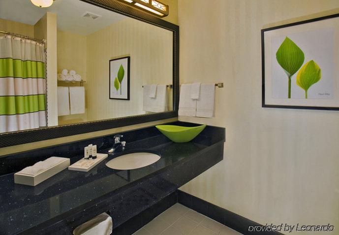 Fairfield Inn And Suites By Marriott Plainville Rom bilde